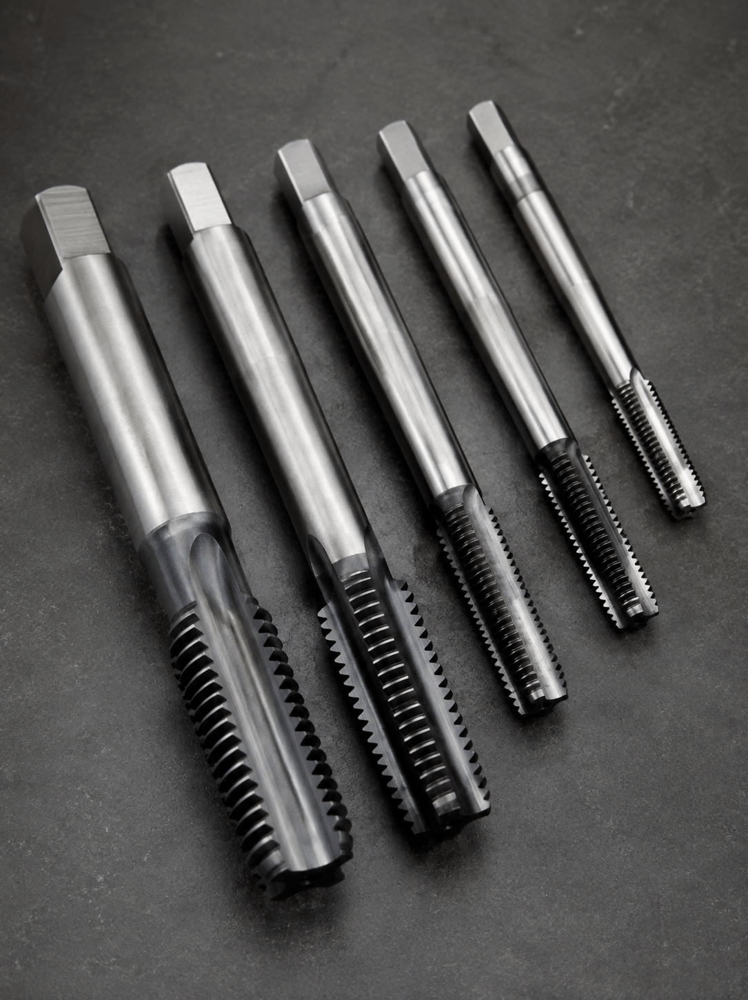 Tapping Titanium and Inconel: Cutting Parameters and Tool Geometry Solutions