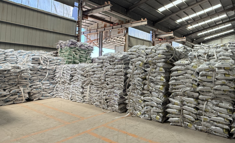 Kitty Litter Manufacturer for Distributors: Quality Standards, Packaging & MOQ